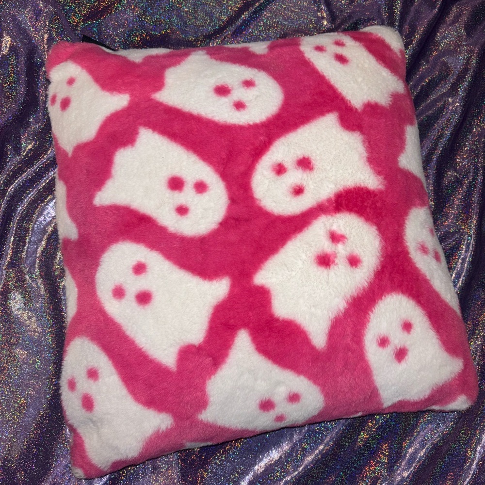 Halloween Hot Pink Ghost Throw Pillow